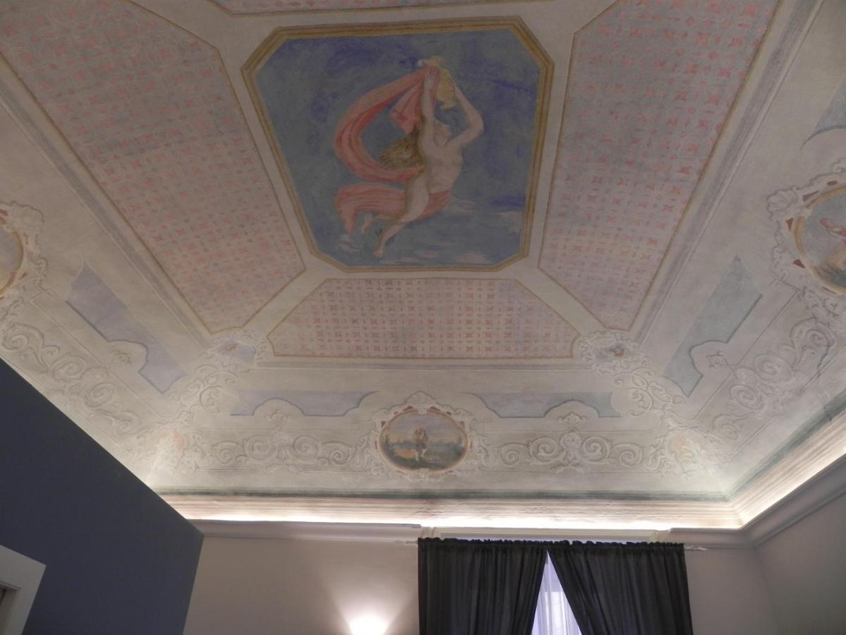 Palazzo Del Verga คาตาเนีย ภายนอก รูปภาพ