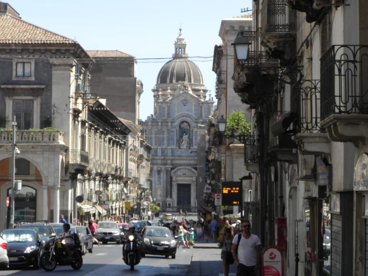 Palazzo Del Verga คาตาเนีย ภายนอก รูปภาพ